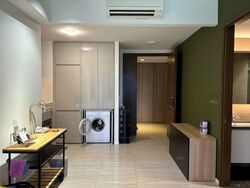 Sims Avenue (D14), Condominium #558261081